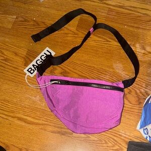 Baggu Women's Pink Belt Bag